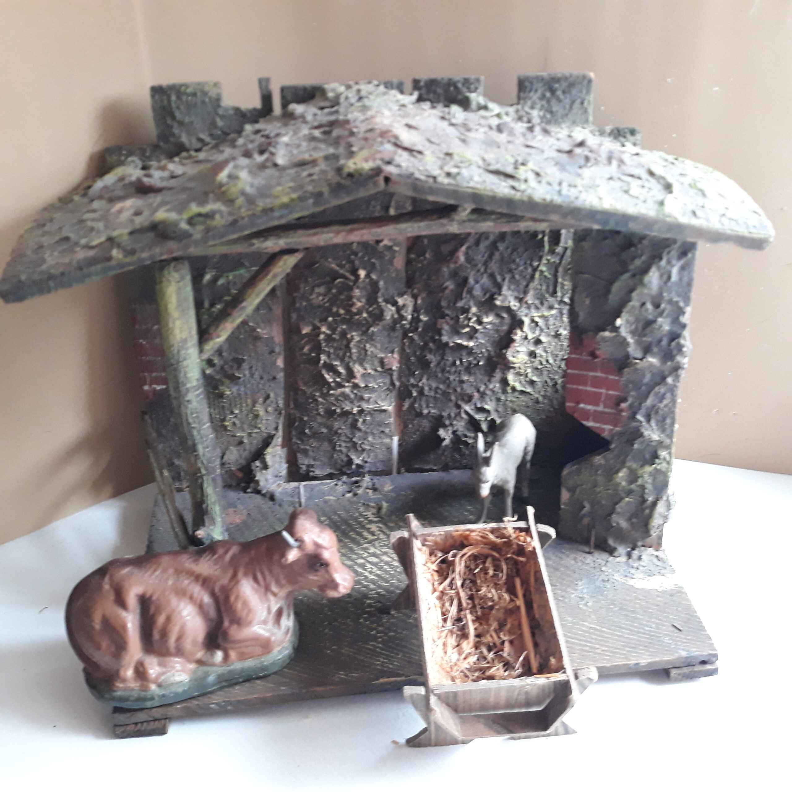 stable with ox, ass & manger